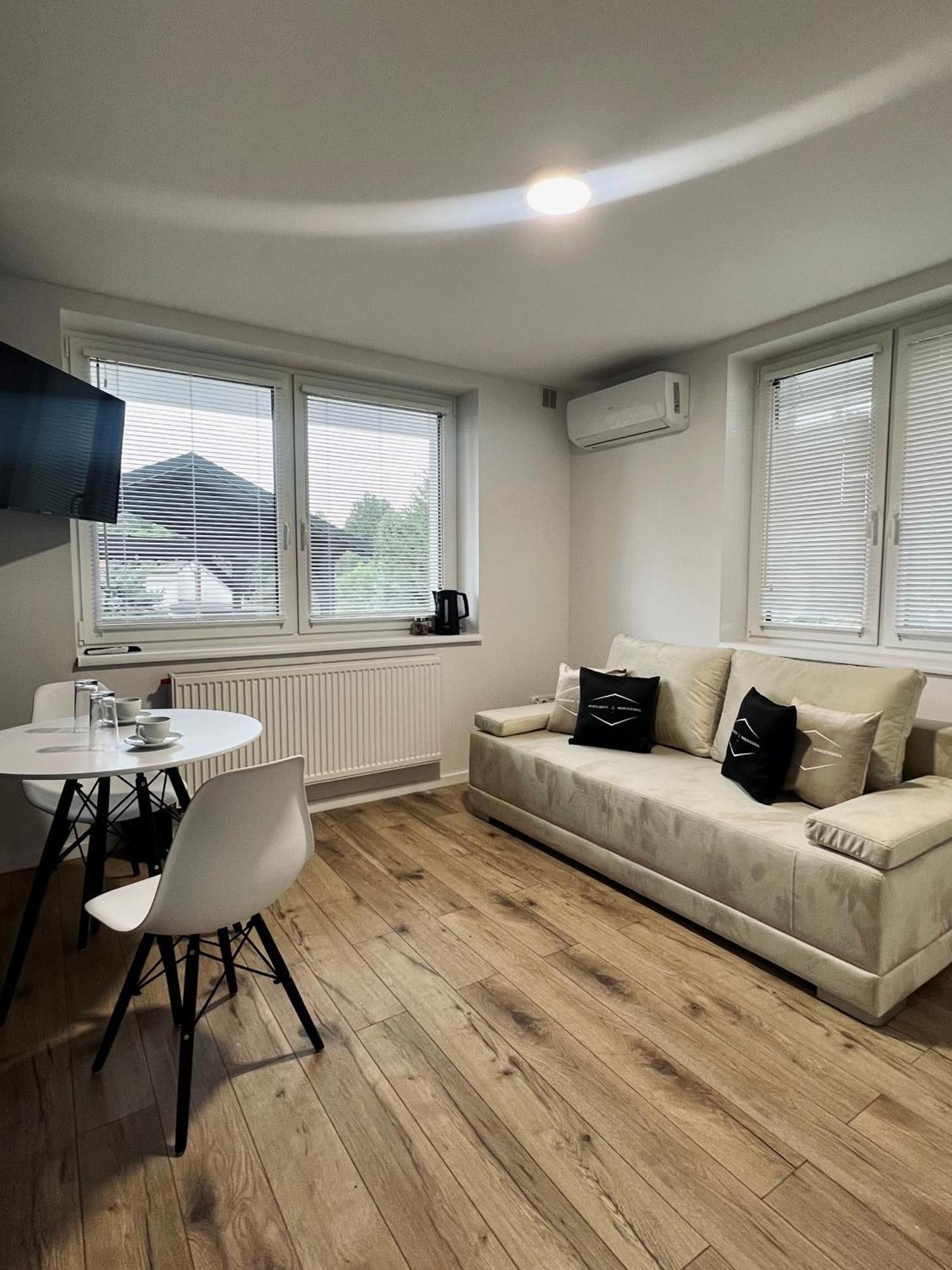 Apartamenty Modrzewiowa Zator Piotrowice  Exterior foto